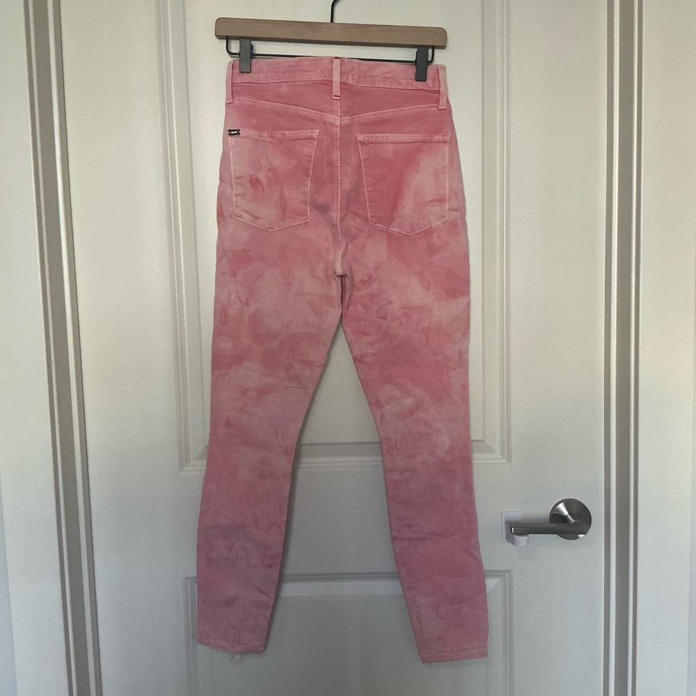 Alice + Olivia High-Rise Good Skinny Jeans in Crystal Cloud Pink - Picture 6 of 8